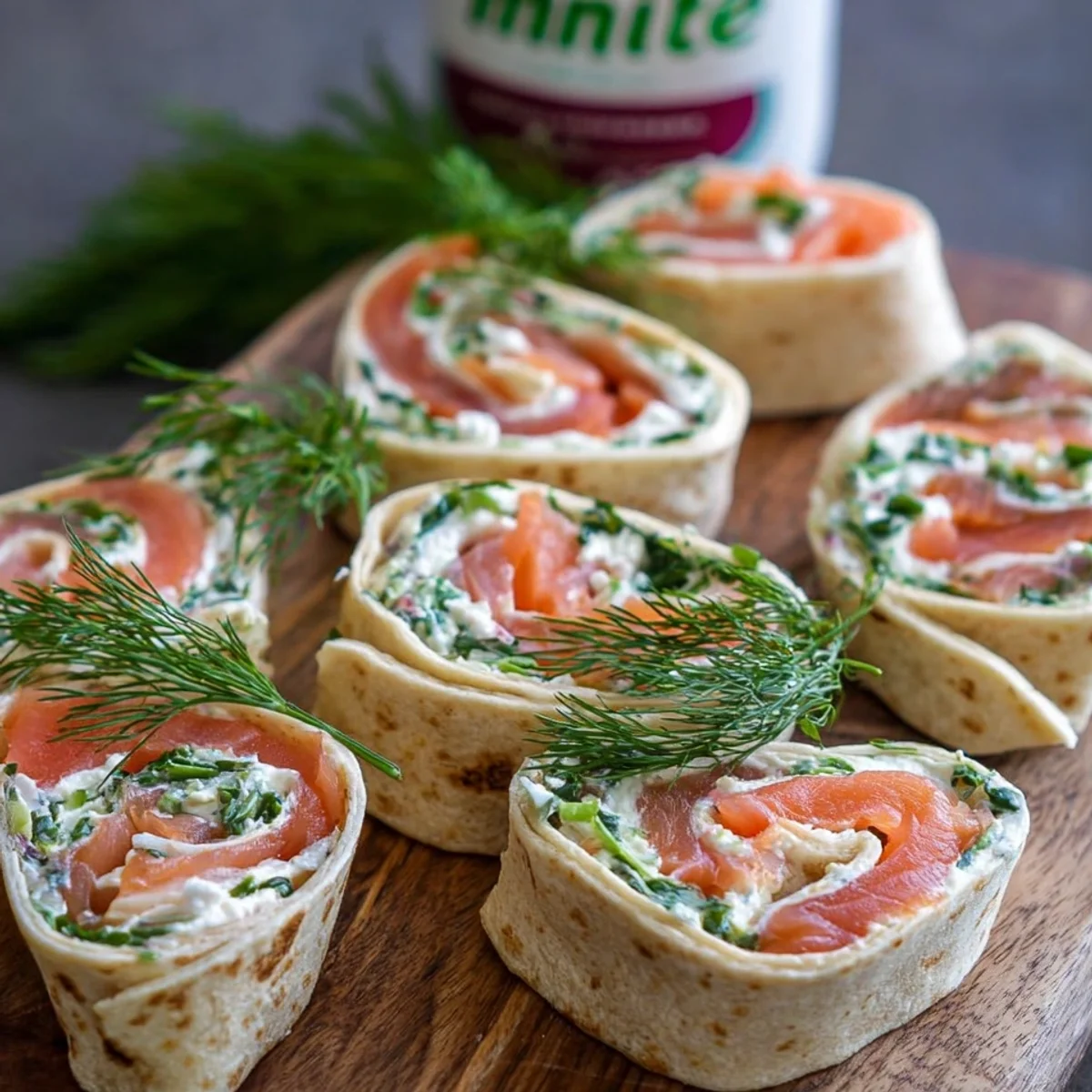 15-Minuten Lachs-Frischkäse-Röllchen: Schnell & Lecker