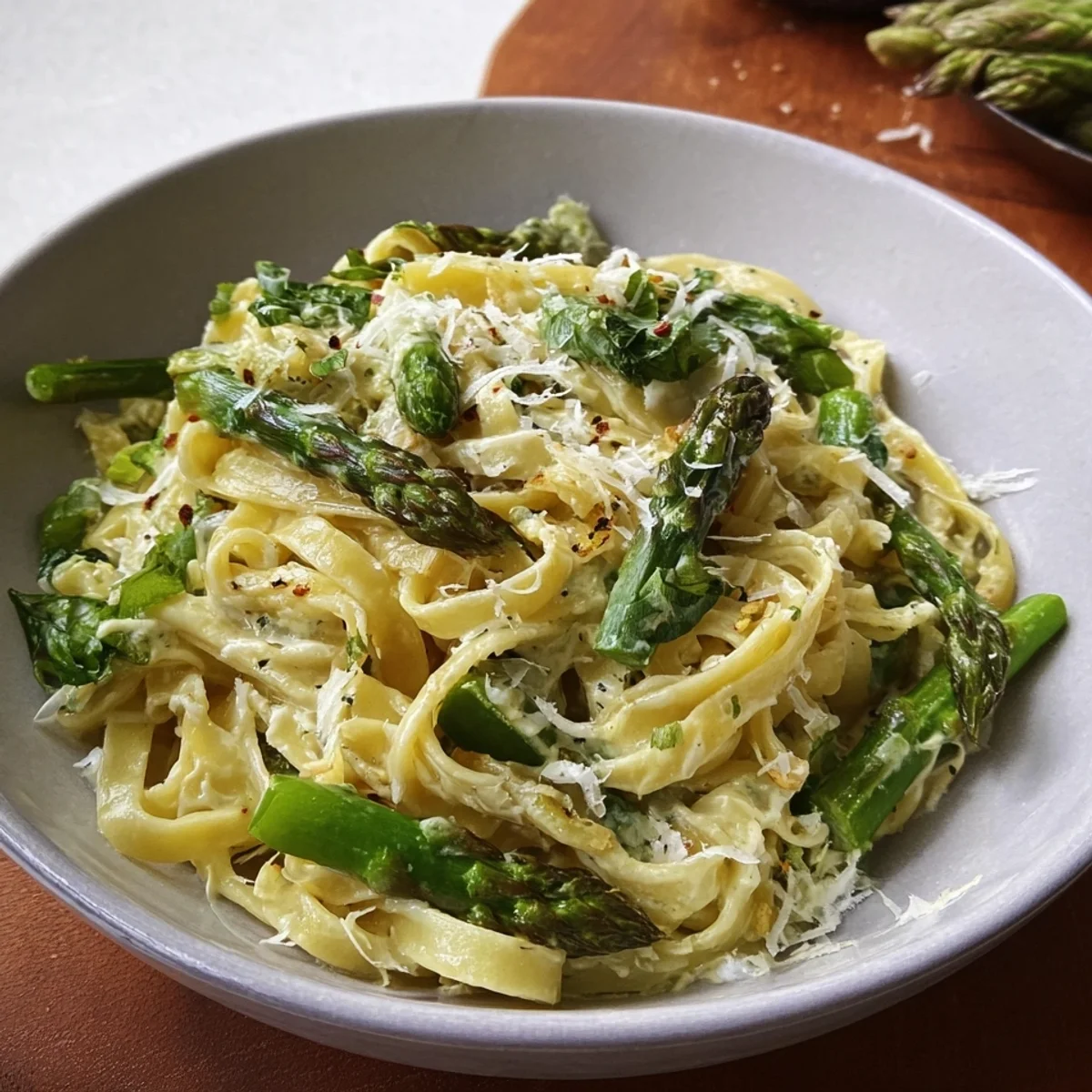 Cremige Tagliatelle mit Grünem Spargel